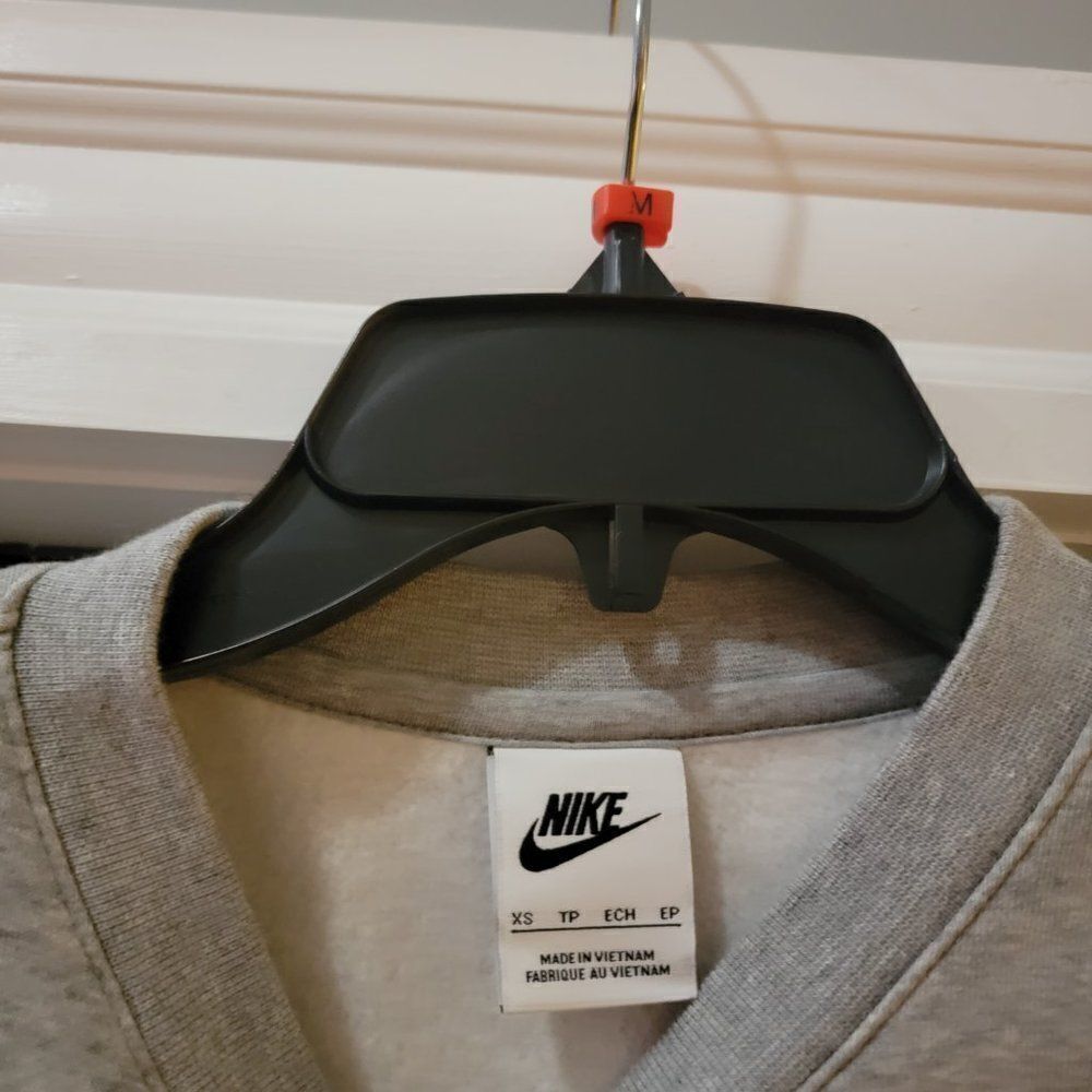 Nike Gray Sportswear Club Fleece Crew-Neck Sweatshirt For Men's Size XS - Picture 7 of 8